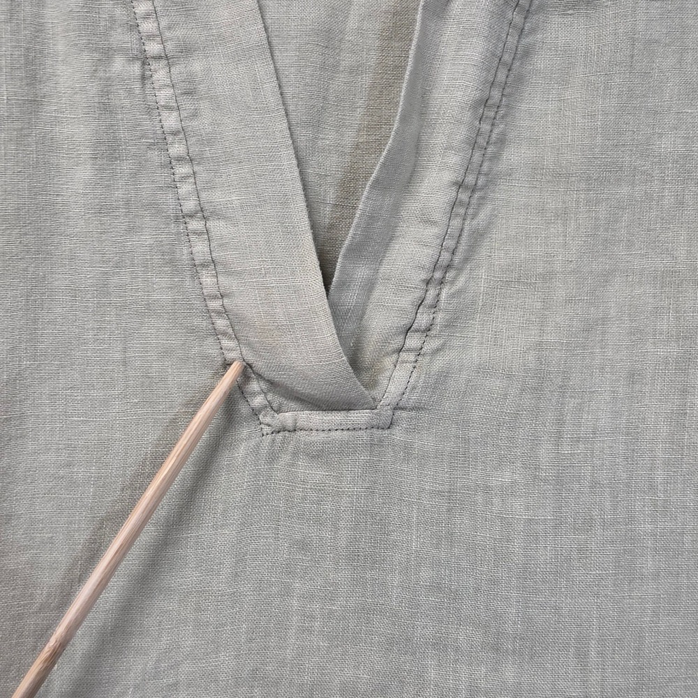 Tahari Linen Tunic Top Sage Green 3/4 Sleeve V-Neck Blouse Large - Picture 8 of 13